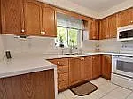 53 Brown St W — Photo 12