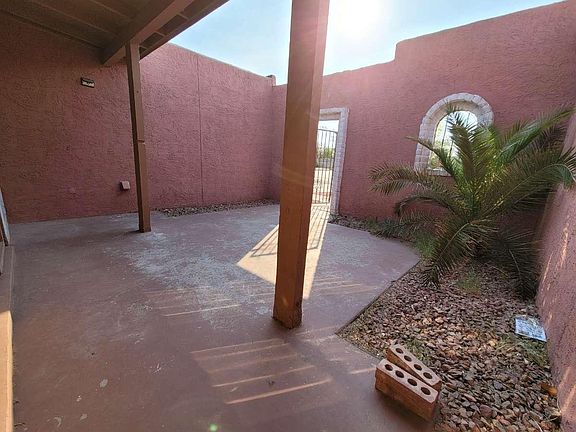 5th image of 10800 Ivanhoe Dr #1