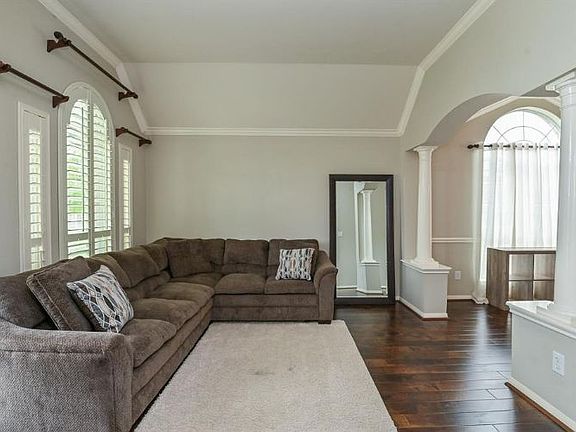 5th image of 11443 Columbia Pines Ln