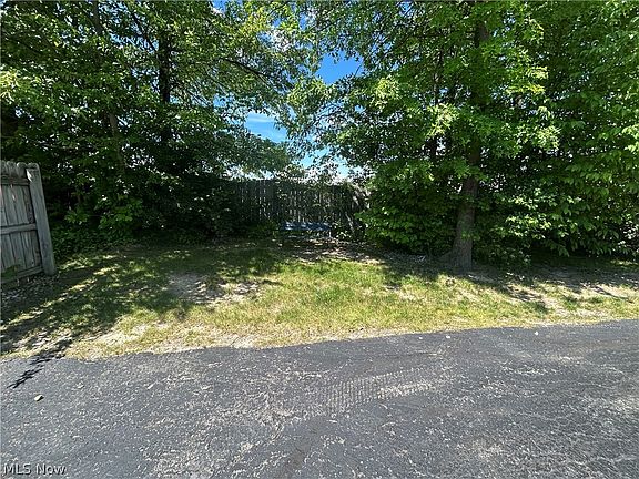 4th image of 5916 Callaway Cir