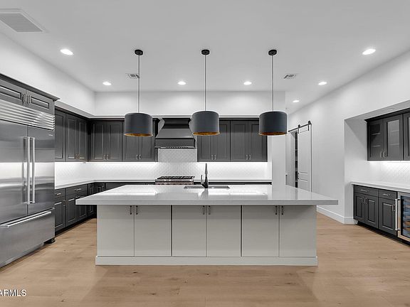 4th image of 3918 E CRITTENDEN Lane