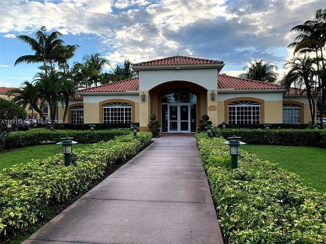 1st image of 304-8-7280 NW 114th Ave #3048