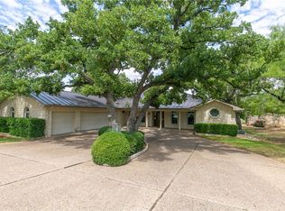 102 Silver Spur, Horseshoe Bay, TX 78657