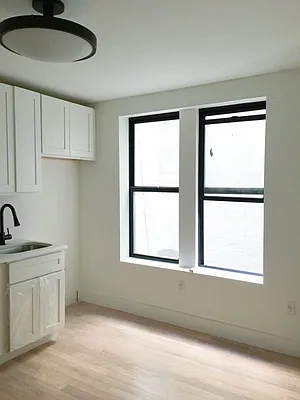 Rented by Bohemia Realty Group | media 7