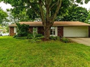 2162 Plantation Trl, Bellbrook, OH 45305
