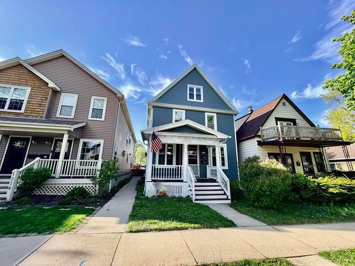 2 bed, $1,525 — Photo 1