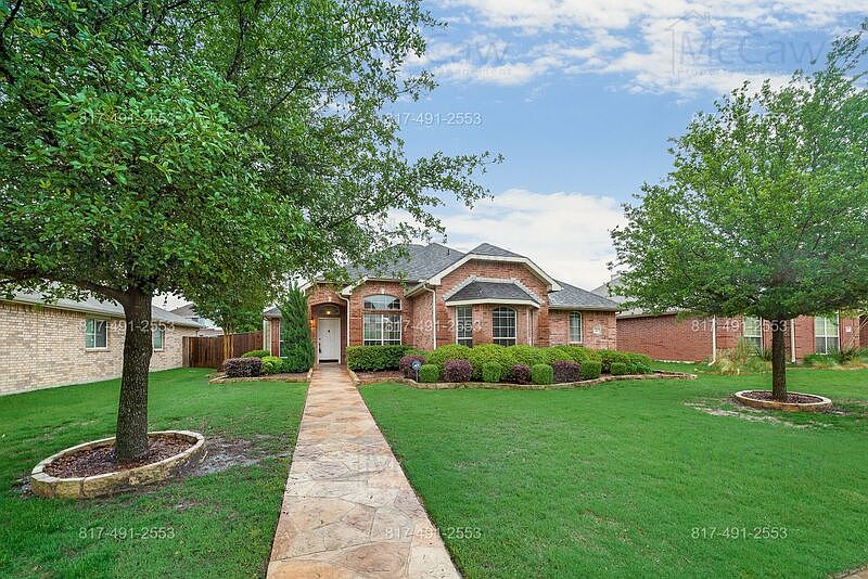 1st image of 116 Maywood Dr