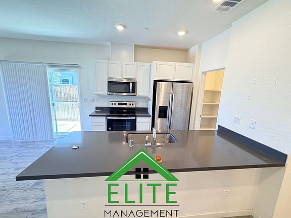 5th image of 5296 Molino Cir
