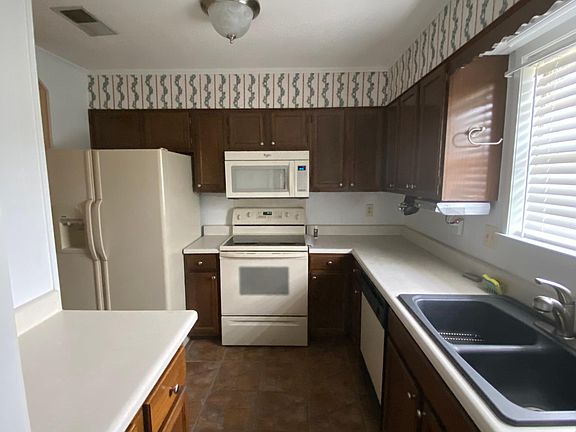5th image of 2708 Catherine Dr