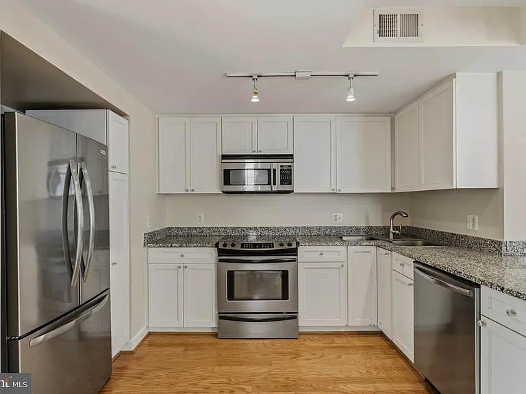 1314 Massachusetts Ave NW #606 — Photo 7