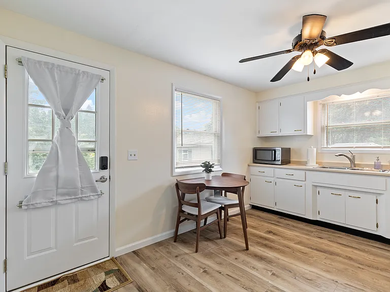100 Barbie Dr — Photo 17