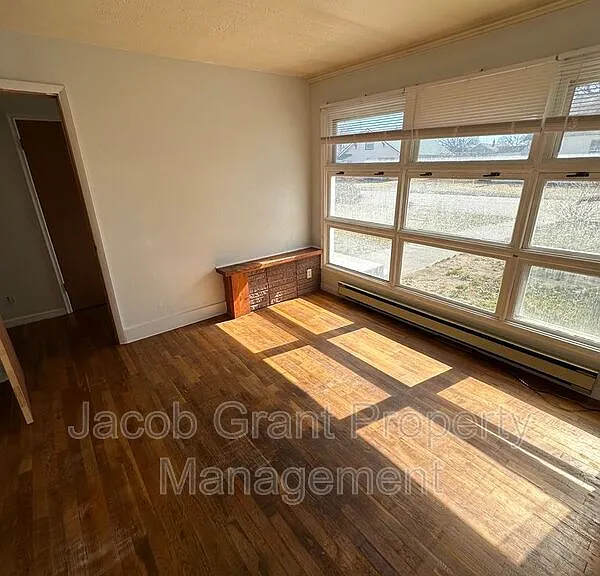 282 J St — Photo 15