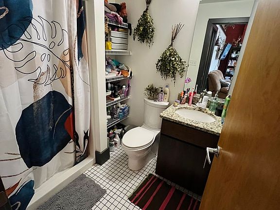 5th image of 5 W Marshall St #102