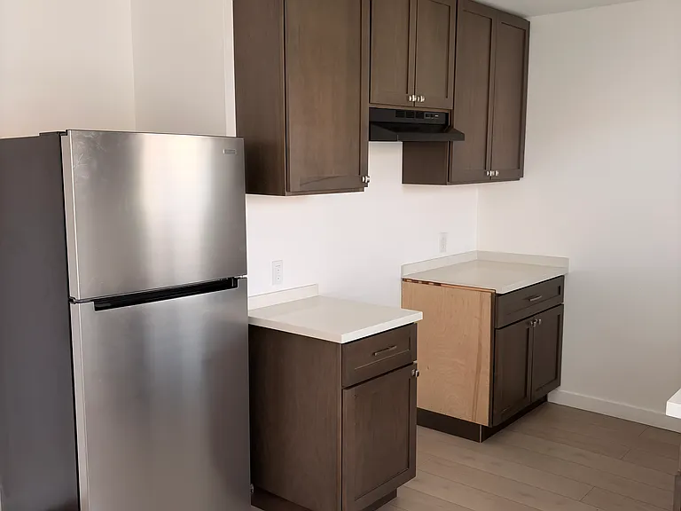 7119 Mountain View Ave #J — Photo 16