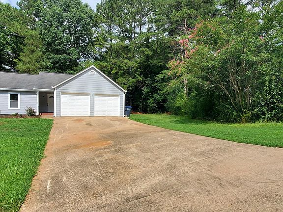 3rd image of 207 Colemans Bluff Dr