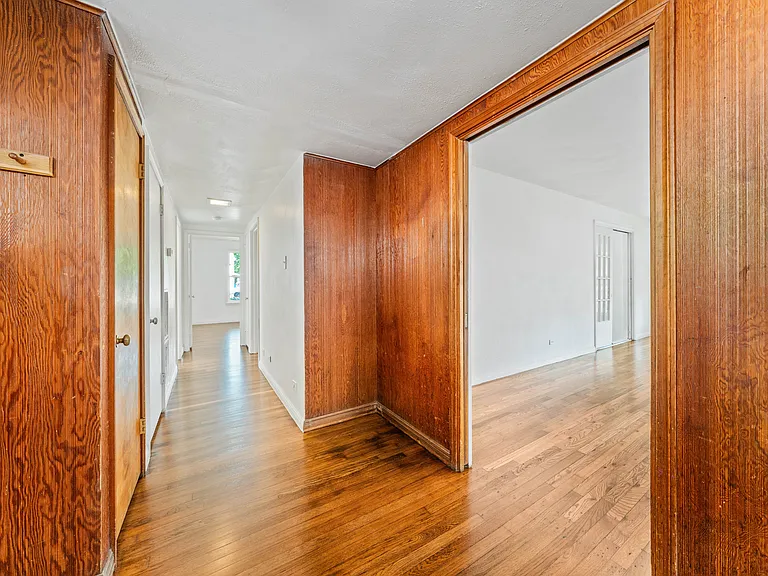32300 Proctor Ave — Photo 13