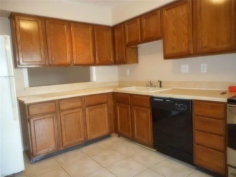 4012 Ditmas Ct #TOWNHOUSE — Photo 4