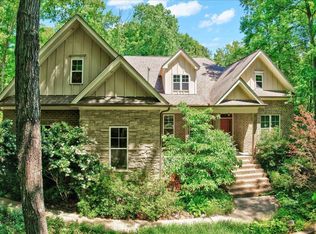 121 Freedom Trl, Chapel Hill, NC 27516