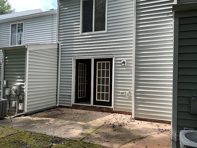 101 Luxon Pl — Photo 33