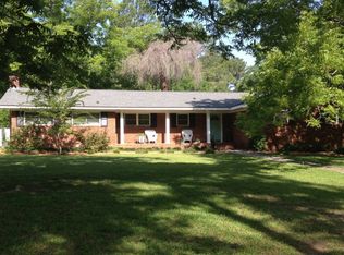 2202 N Ridge Ave, Tifton, GA 31794