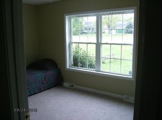 5639 Lewiston Rd, Middleport, NY 14105