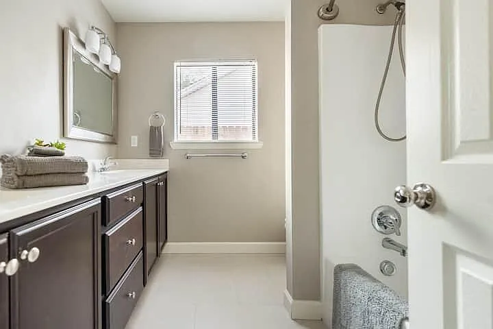 289 Honeysuckle Way — Photo 26