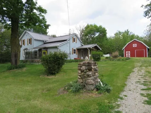14904 14th Rd, Plymouth, IN 46563