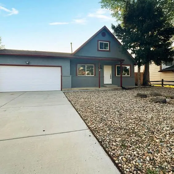 1125 Jet Wing Cir — Photo 8