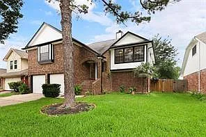 4 bed, 4.0 bath, 2842 sqft, $2,500 — Photo 2