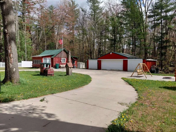 3042 E Stockwell Rd, Harrison, MI 48625