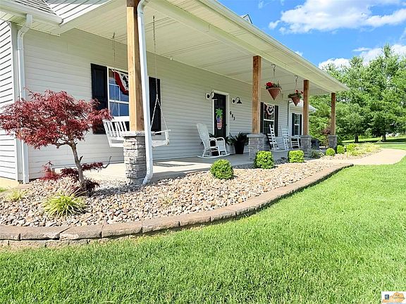 4th image of 683 Conover Ln