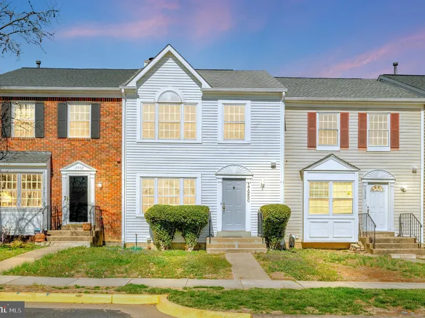 17950 Milroy Dr, Dumfries, VA 22026