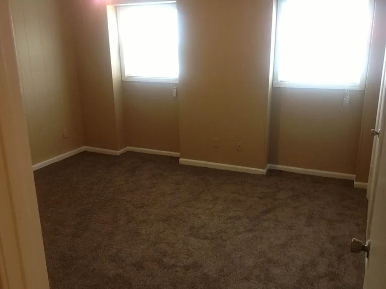 1820 E Johnson Ave — Photo 13