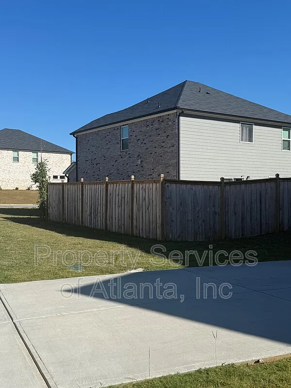 Creekside at Oxford Park — Photo 3