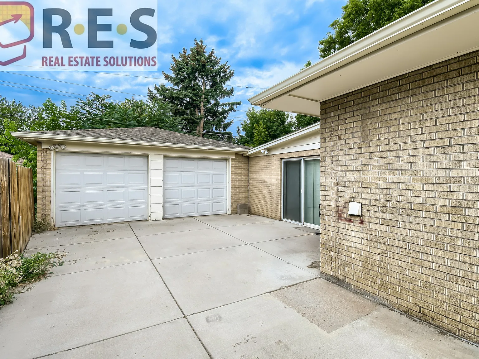 4 bed, 2033 sqft, $3,395 — Photo 3