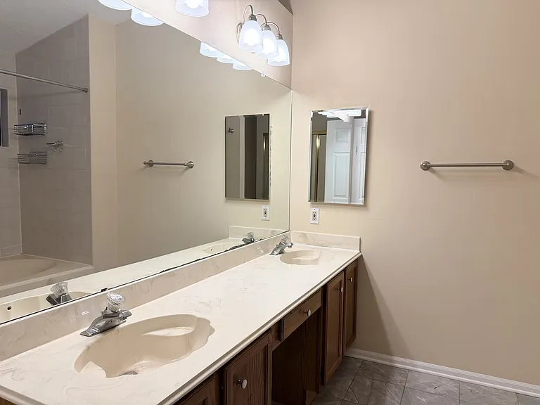 16042 Pinyon Creek Dr — Photo 16