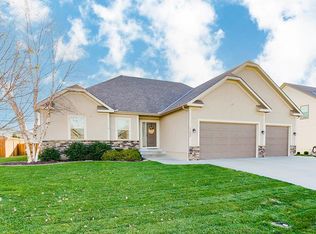 1120 SW Conch Way, Blue Springs, MO 64064