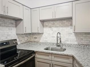 6419 Montgomery Rd #B2, Cincinnati, OH 45213