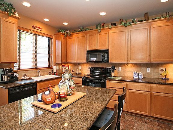 4th image of 4929 N Vista Dr E