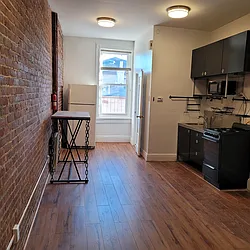 100 Maple Street, #2