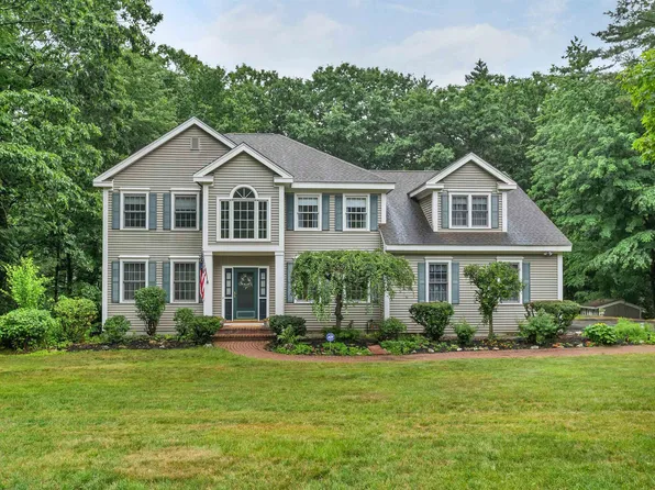 55 Dunlap Drive, Bedford, NH 03110