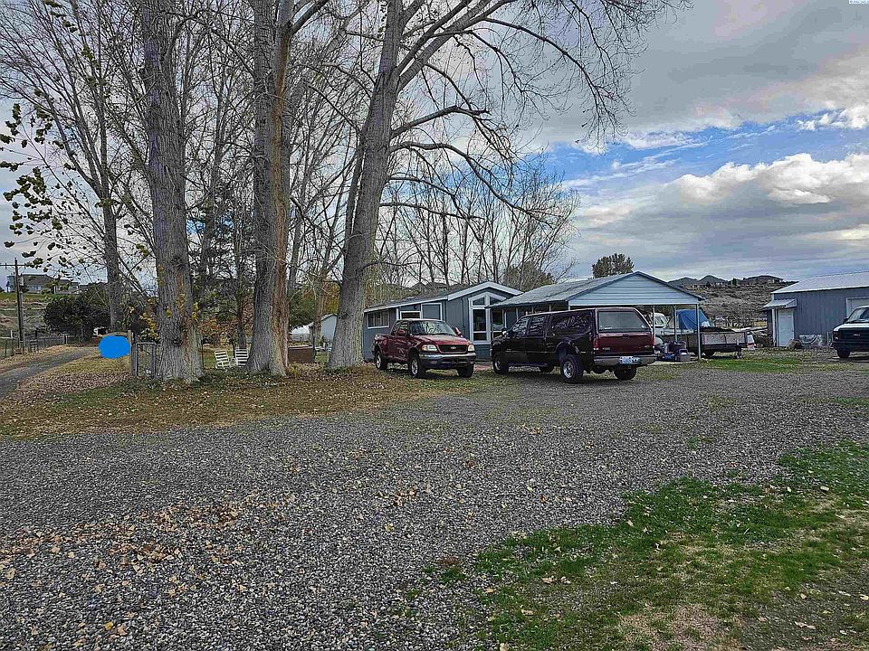 1st image of 72905 E 811th Pr NE