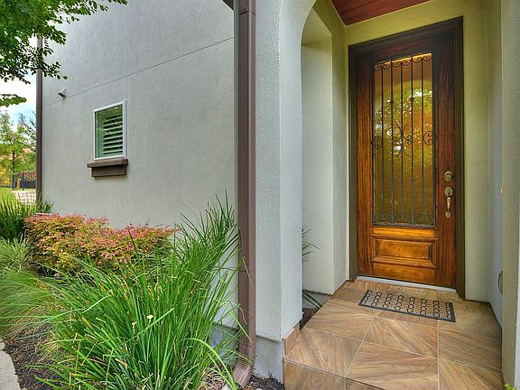 3rd image of 11916 Terraza Cir #Townhouse 36