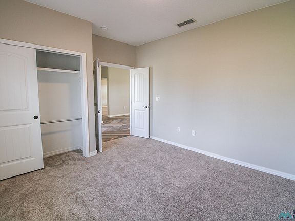 3rd image of 5003 Lowe Ave