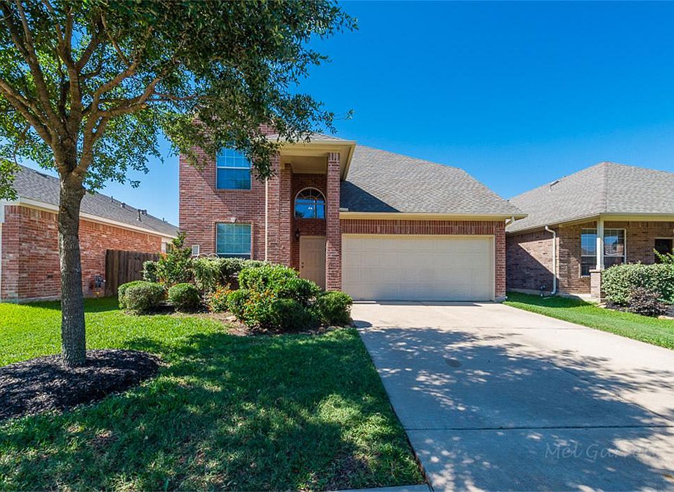 1st image of 26334 Richwood Oaks Dr