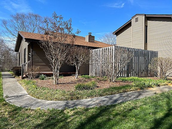 3rd image of 500 Pilgrim Ct APT C
