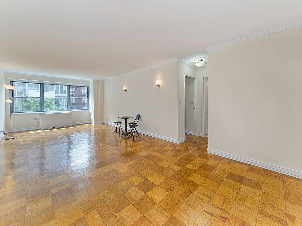 1st image of 3 W 14th St #417