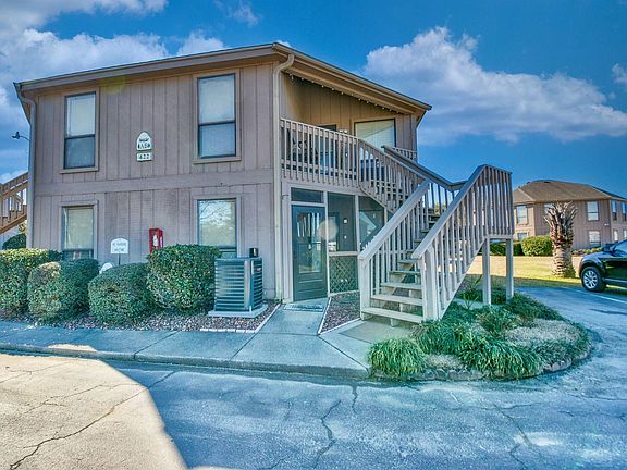 3rd image of 422 Tree Top Ct. #D