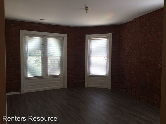 2nd image of 2531 S Jefferson Ave #A
