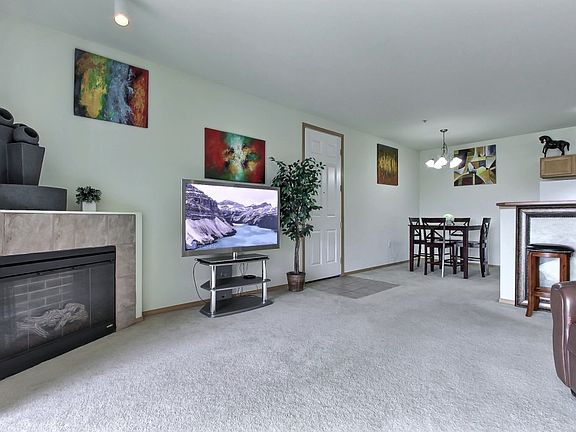 3rd image of 18527 101st Ave Ct E Unit 318